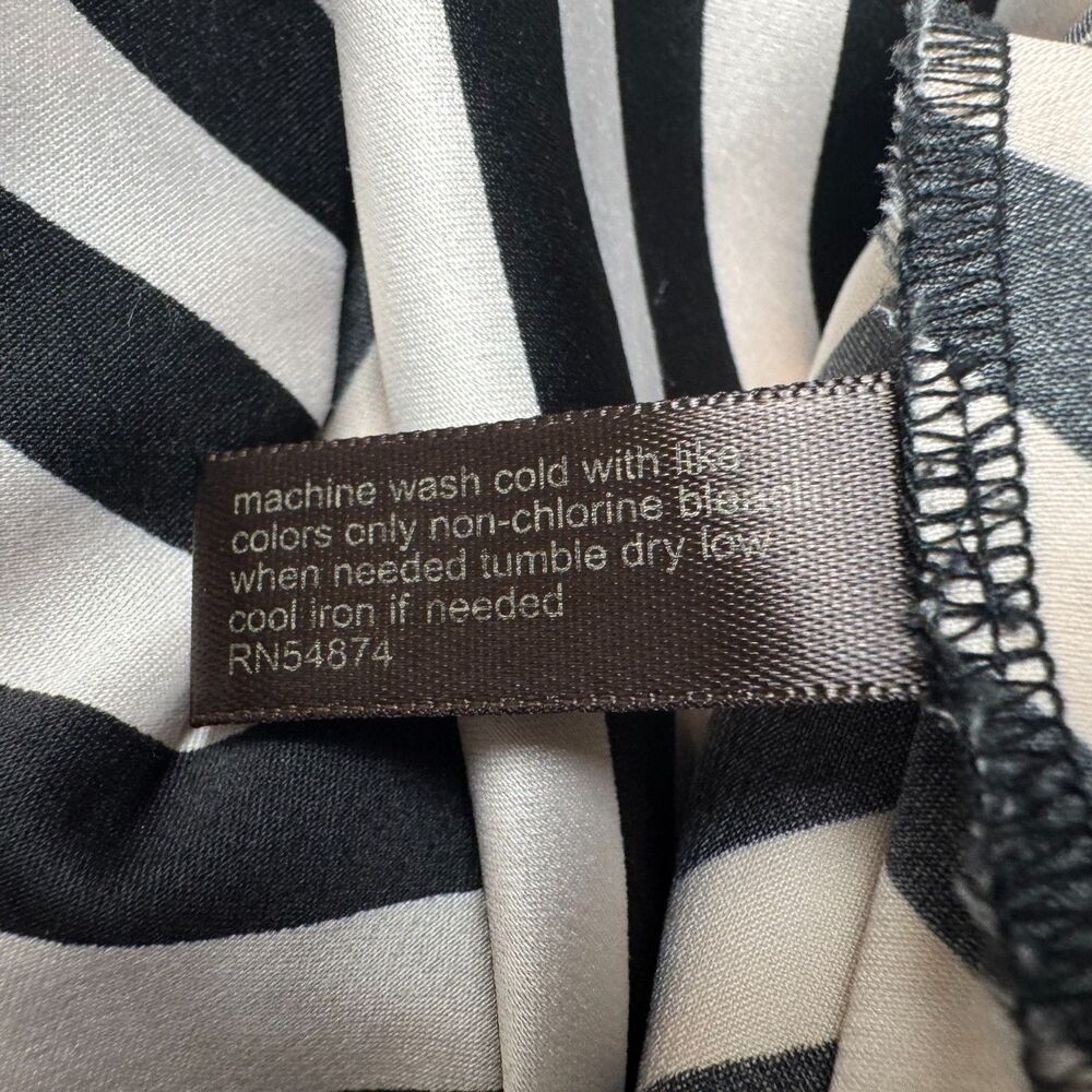 The Limited Women Top Size M Satin Striped Round Pleat Collar Sleeveless