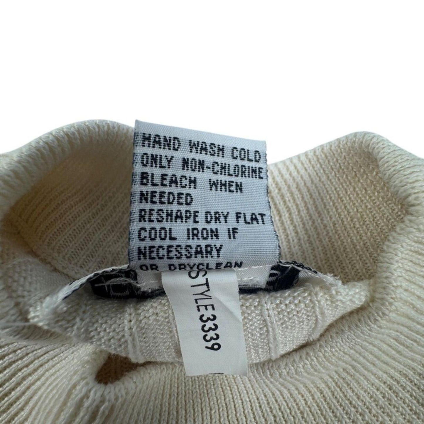 Bill Blass Blassport Women's Sweater Sz S Ivory High Neck 100% Silk Rib Knit