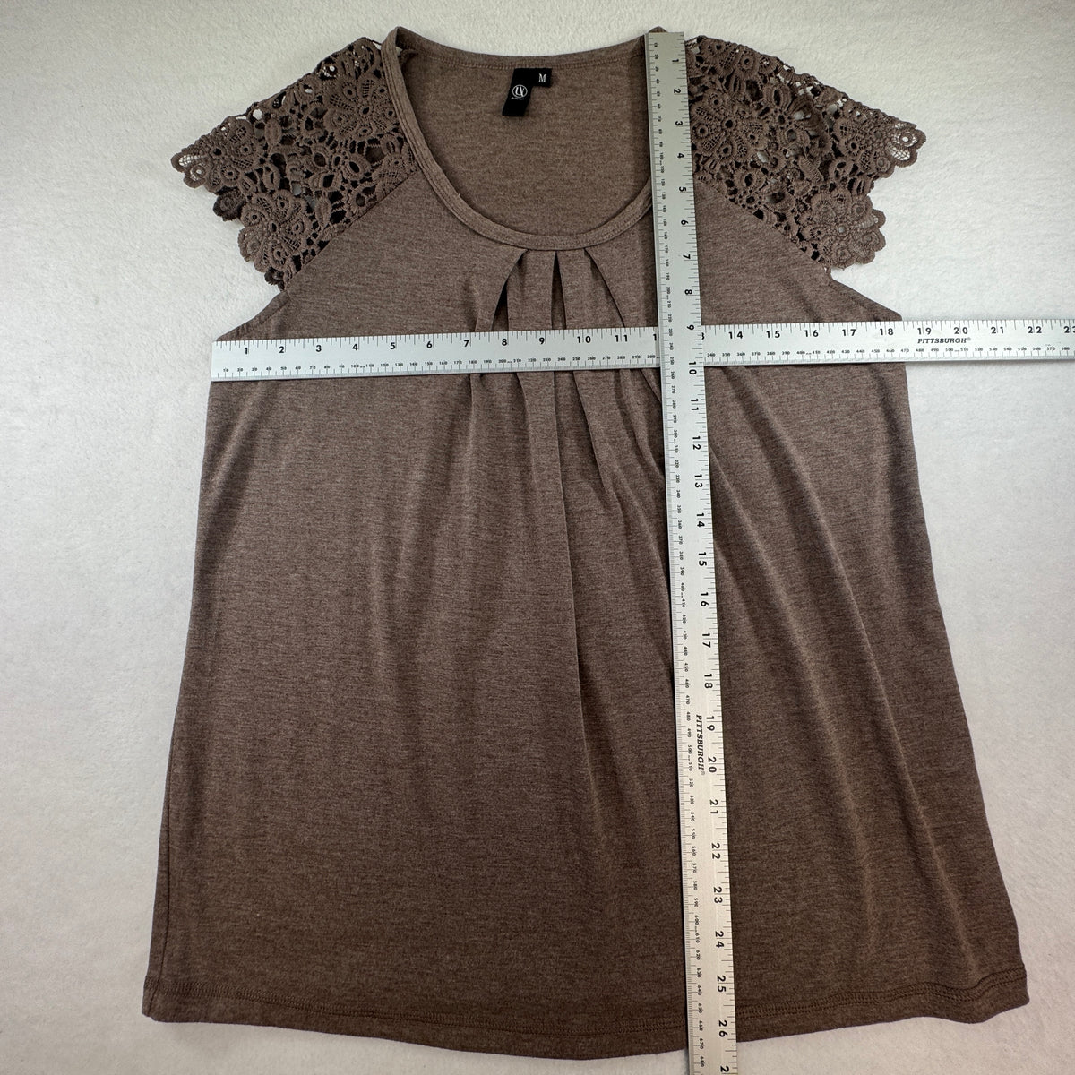 AUTOMET Women's Lace Cap Sleeve Pleated Top Taupe Brown Size M NWOT
