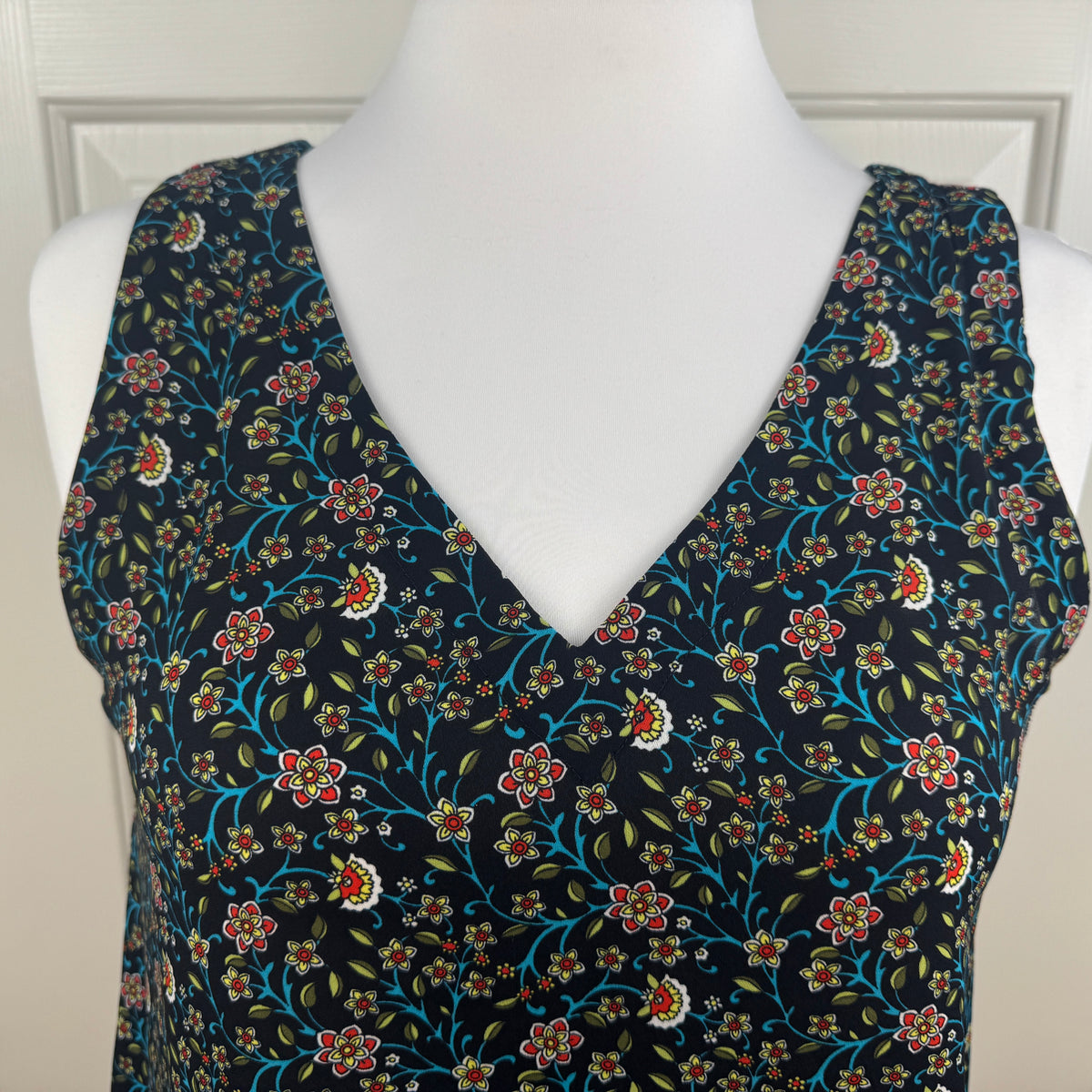 LOFT Floral V-Neck Sleeveless Blouse Navy Multicolor Size S