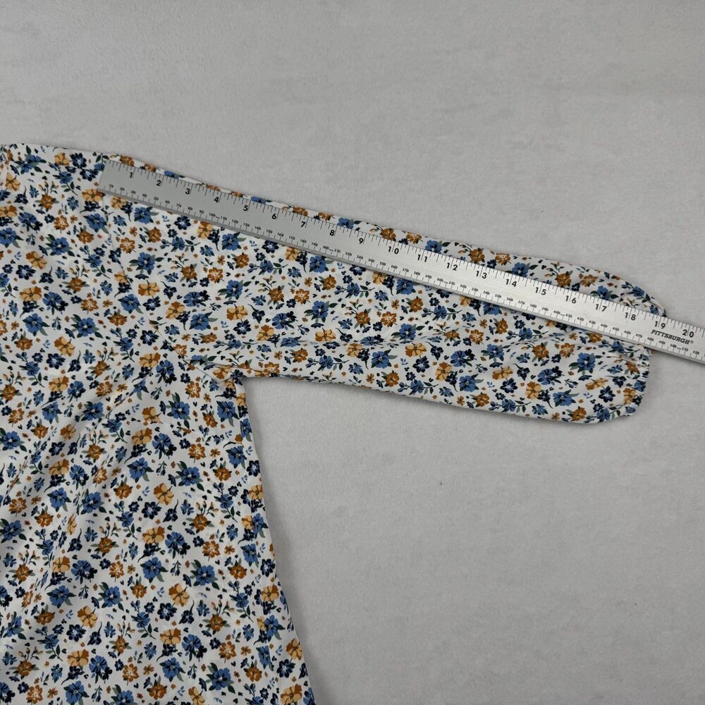 Mario Serrani Women Top Sz S NWT White Floral V-Neck 3/4 Sleeve B2120