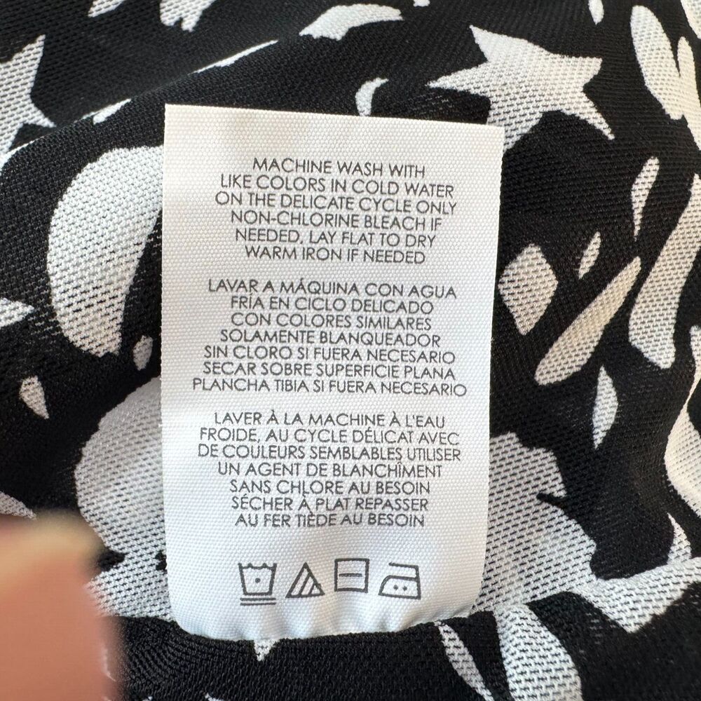 Cabi Women Top Sz S Stretch Mesh Black Floral Print Ruched Front Center