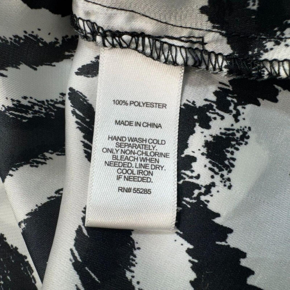 Express Women Top Sz XS Semi Sheer Zebra Black & White Round Neck Cap Sleeve