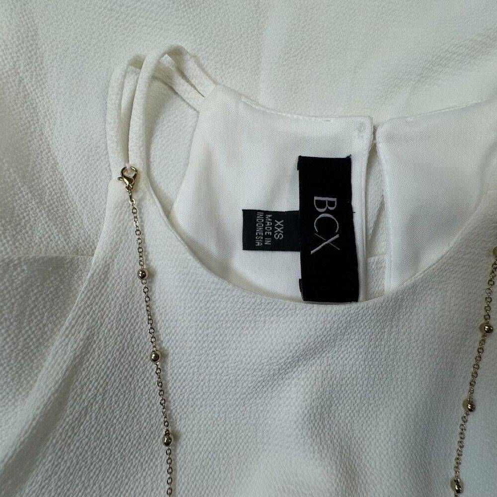BCX Women Top Sz XXS NWT Halter Ivory Tiered Tank Golden necklace included
