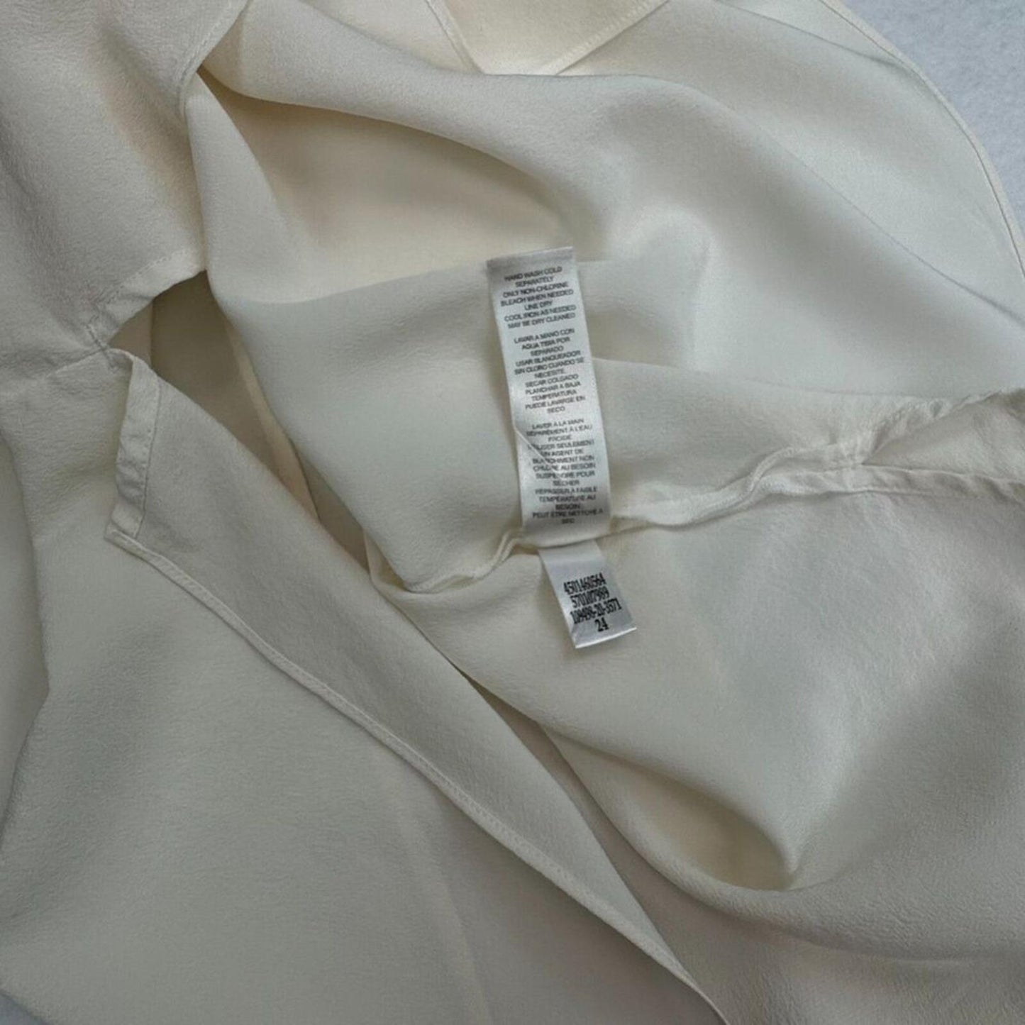 White House Black Market Top Sz S 100% Silk Chiffon Cream Flutter Sleeve