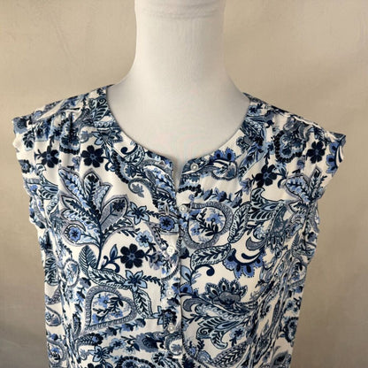 Zac & Rachel Sz L Top White Paisley Print Blue Henley V Neck Buttons Cap Sleeve
