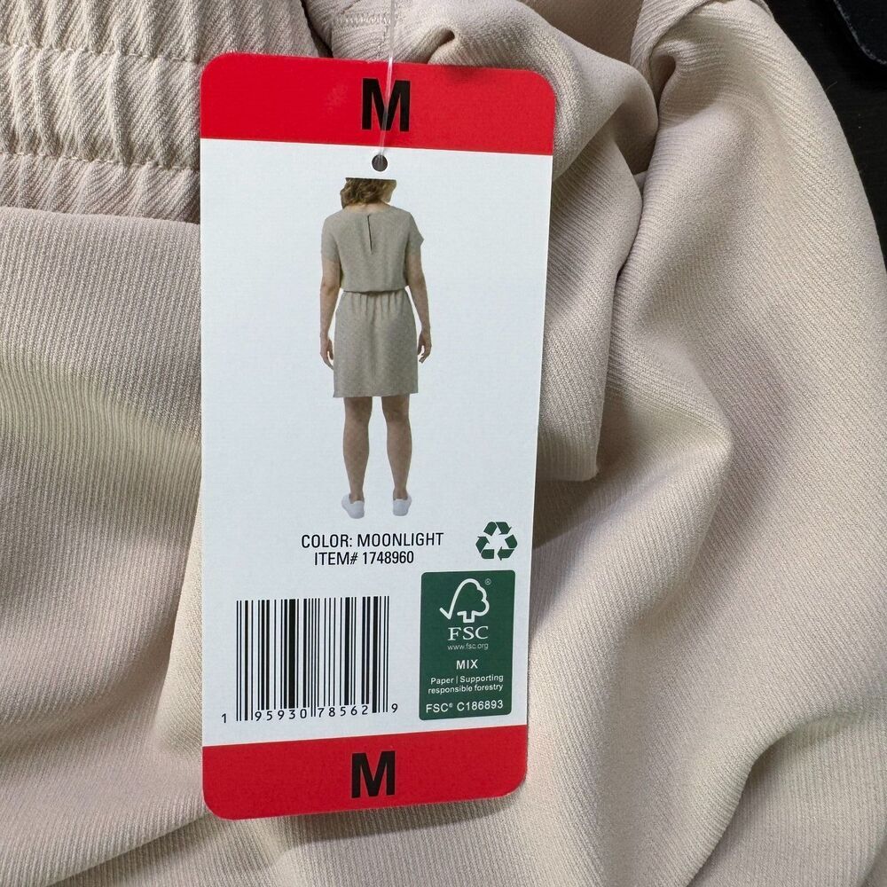 32 Degrees Ladies Dress Sz M Beige Twill Short Sleeves Clinched Waist 2 pockets