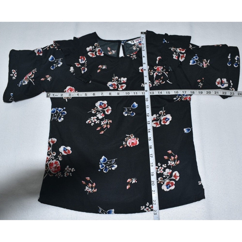 Uopnetic Blouse Black with flowers - Short Sleeve Ruffled - Crew Neck - Size M