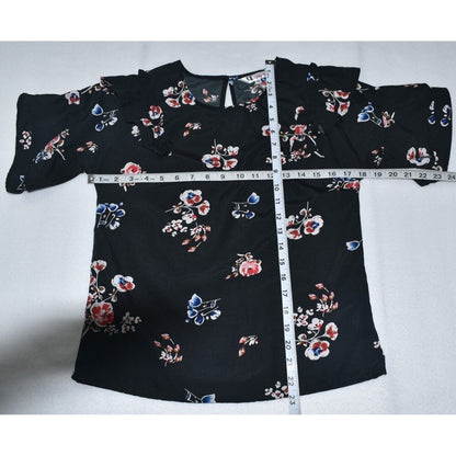 Uopnetic Blouse Black with flowers - Short Sleeve Ruffled - Crew Neck - Size M