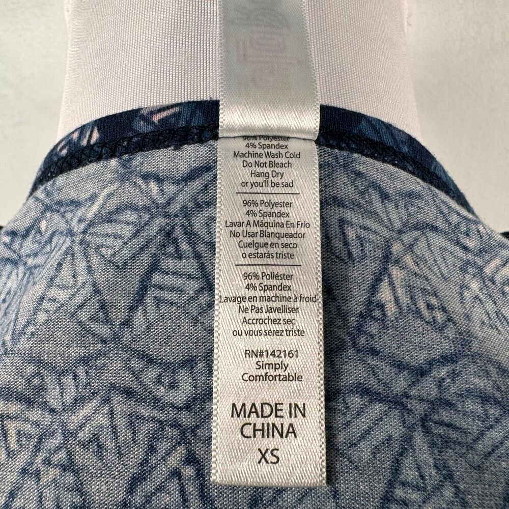 LuLaRoe Classic Top Sz XS Blue Pink Geometric Print Round Neck Short Sleeves