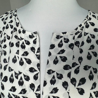 Ann Taylor Top Sz S White Black Print Split Neck Pleated Sleeveless Lightweight