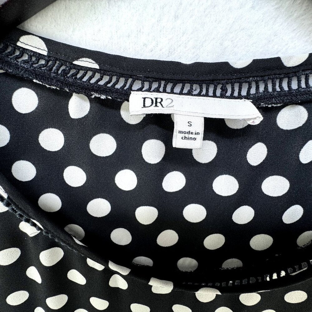 Daniel Rainn DR2 Top Womens Sz Small Black White Polka Dot Cap Sleeve Popover