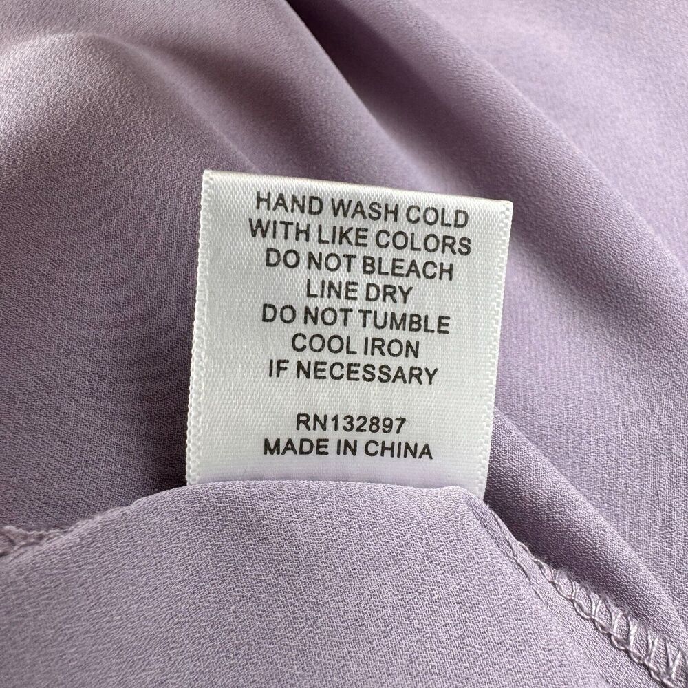 Rose + Olive Blouse Sz XS Lavender Sleeveless V-Neck pleated front