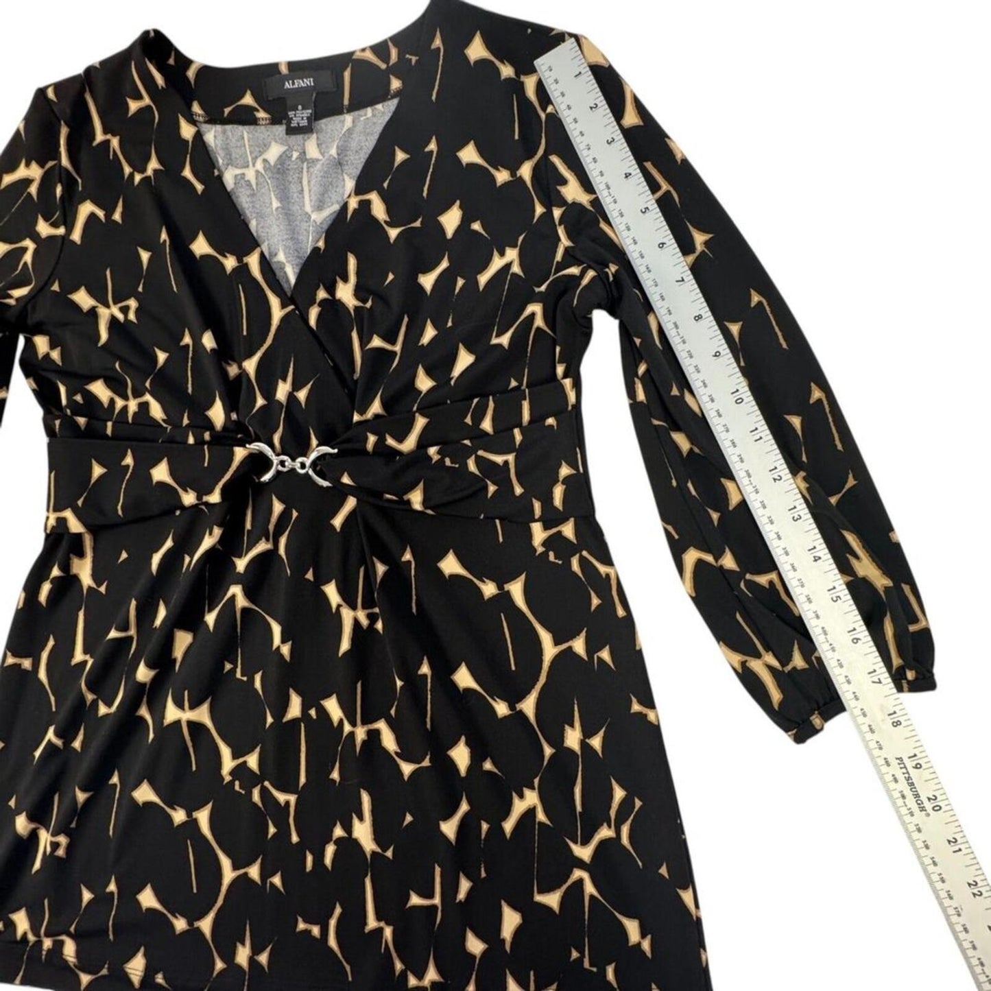 Alfani Faux Wrap Stretch Top S Black Tan Abstract Print Metal Link Ruched back