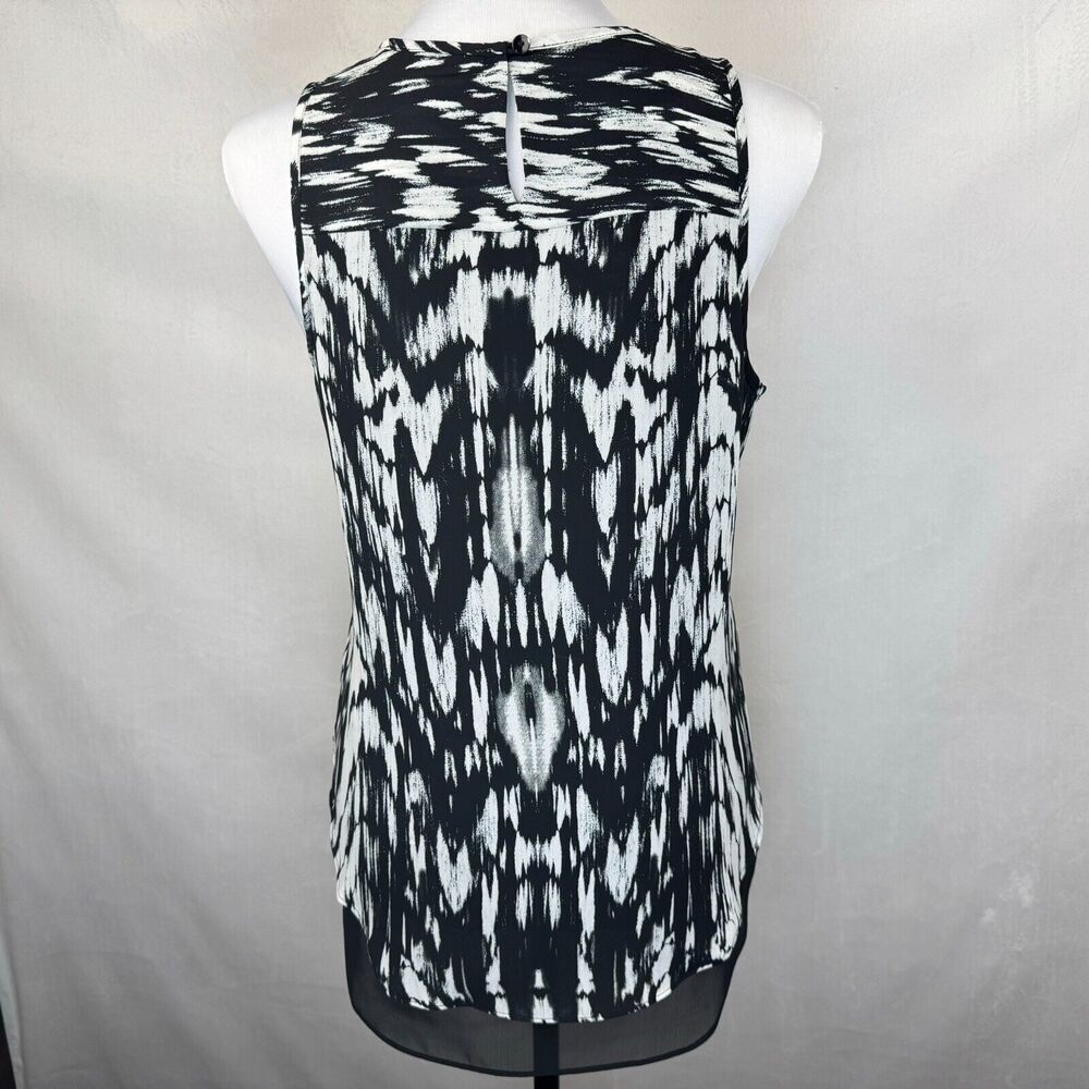 Violet & Claire Women Tank top Sz S Black White Round Neck Keyhole Sleeveless