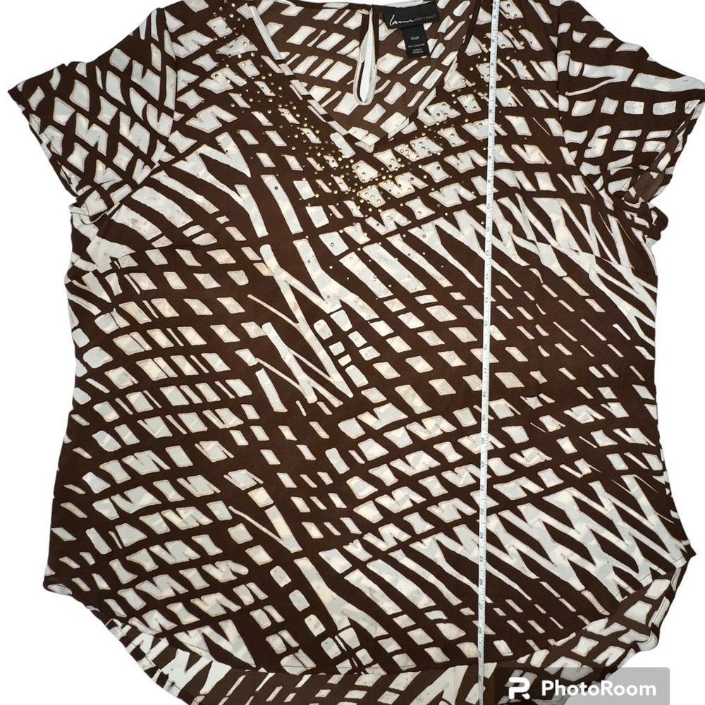 Lane Bryant Top Sz 18/20 V Neck Embellished short sleeves Brown White