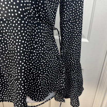 Lulus Women Blouse Sz XS Black White Polka Dot Peplum Wrap Flutter Long Sleeve