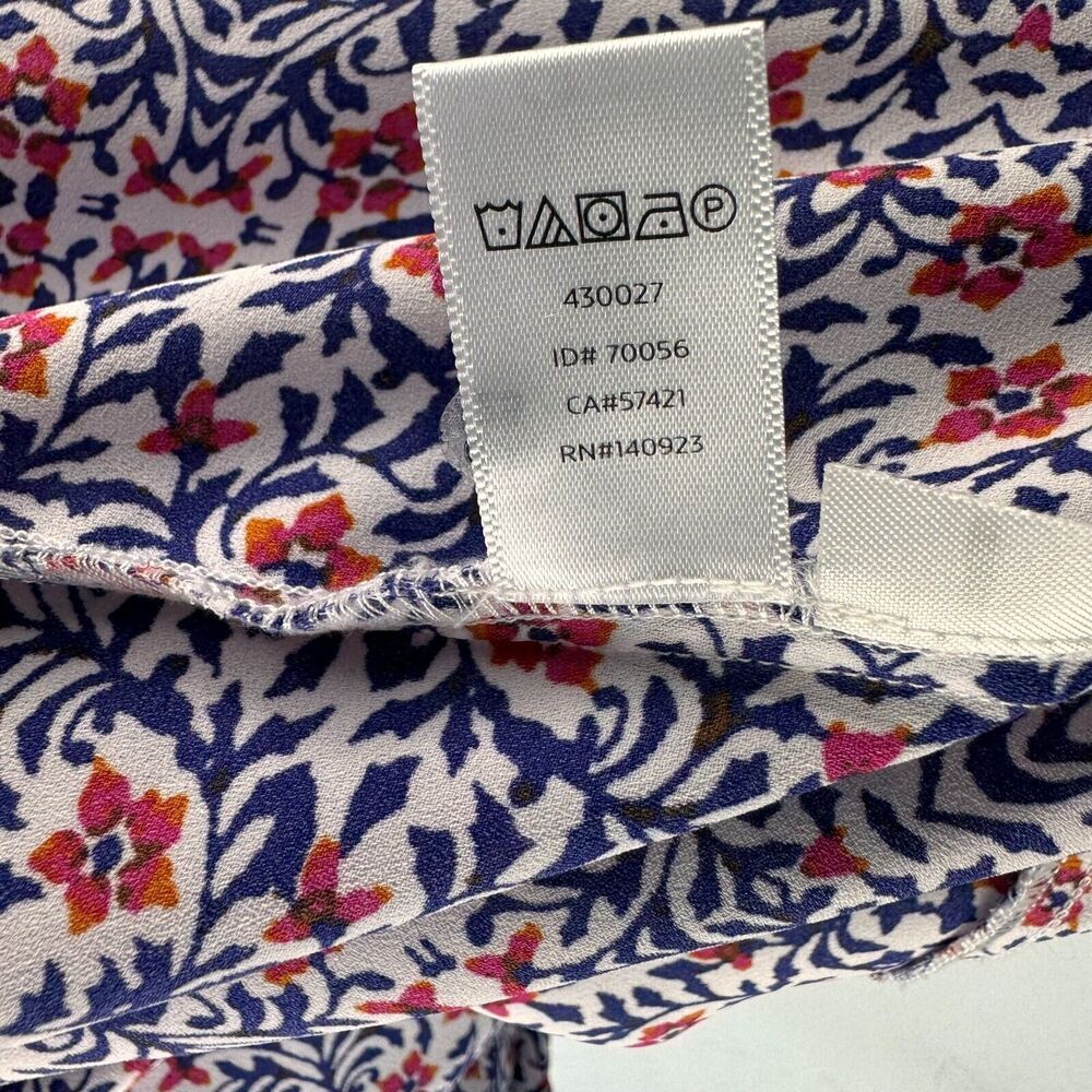 LOFT ladies top Sz M White with Red Blue print sleeveless tunic round neck