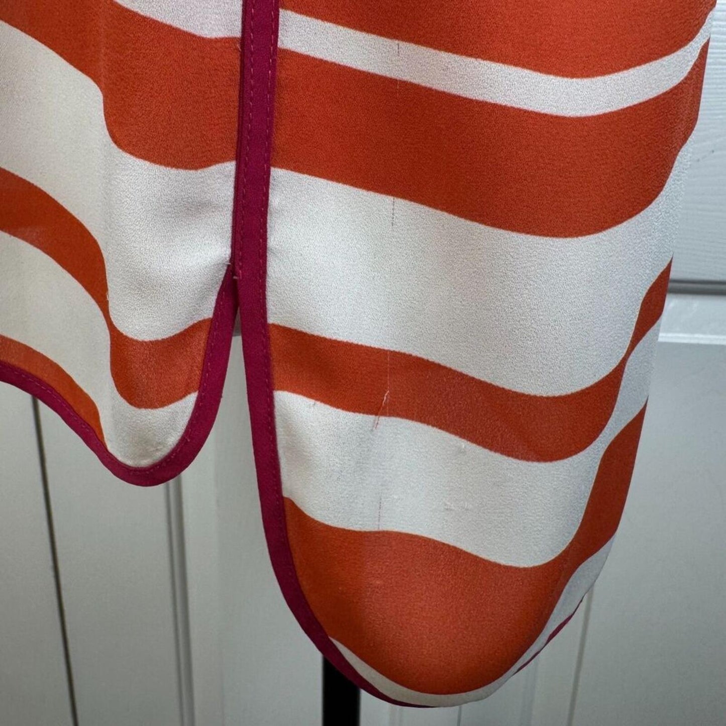 Wyatt Women Top Sz L Sheer Ivory Rust Striped Sleeveless Fucsia Trim Scoop Neck