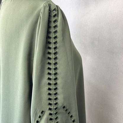 Market & Spruce Tunic Sz L Green Round Neckline Long Cut Out Sleeve Split Back
