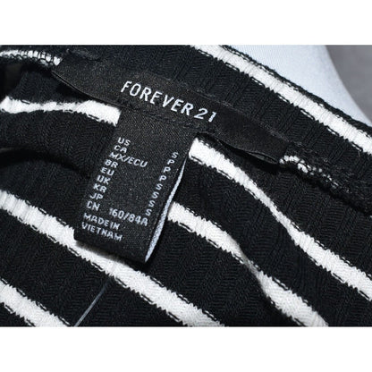 Forever 21 Womens Top Black and White stripes Stretch  V-Neckline - Size Small