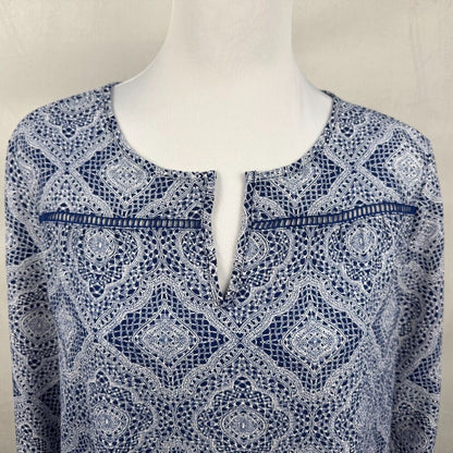 Fever Women Top Sz M Blue White Print Split Neck 3/4 Sleeve Ladder Trim