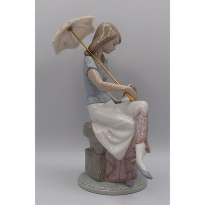Lladro 7612 Lady Sitting with Dog and Parasol Vintage Retired Figurine
