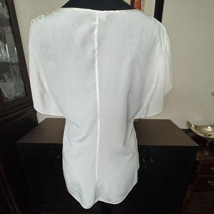 White House Black Market Top Sz S 100% Silk Chiffon Cream Flutter Sleeve