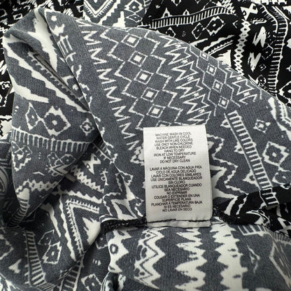 Mario Serrani Women Top SZ XXL NWT Geometric Black/White VNeck 3/4 Sleeve B2121