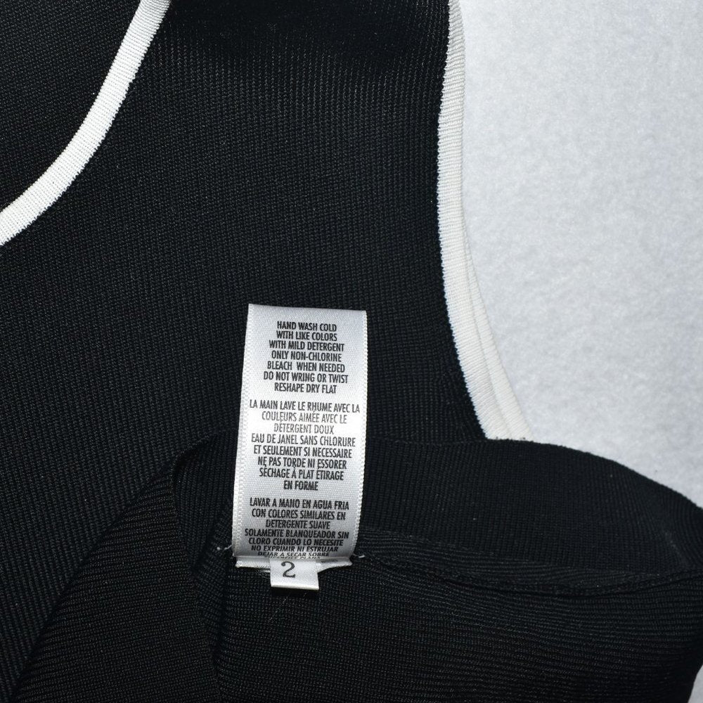 Petite Sophisticate Women Sz M Tank Top Size S Black Round Neck Sleeveless