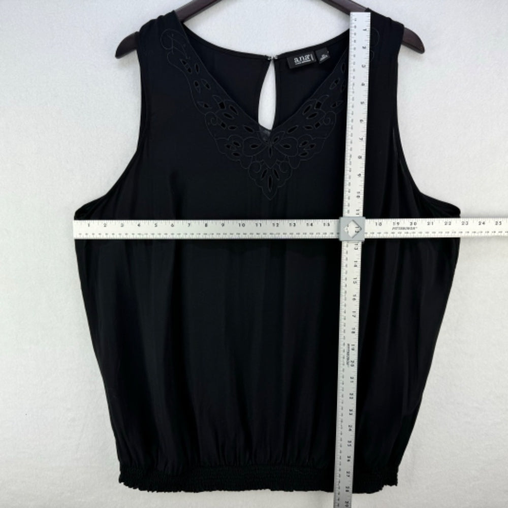 A.N.A. Top Sz 1X Black Embroidered Front sleeveless