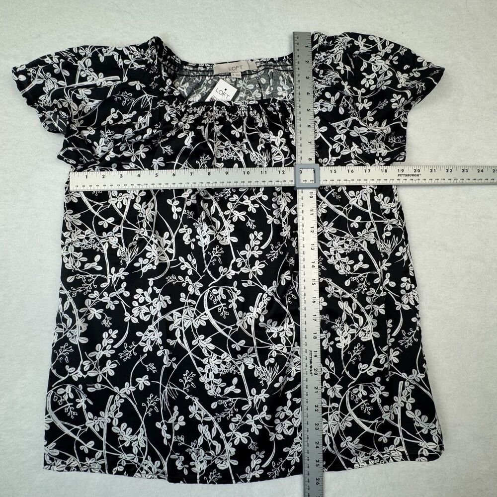 Loft Women Top Sz XS NWT Black Satin Floral Ruched Neckline Short Sleeve