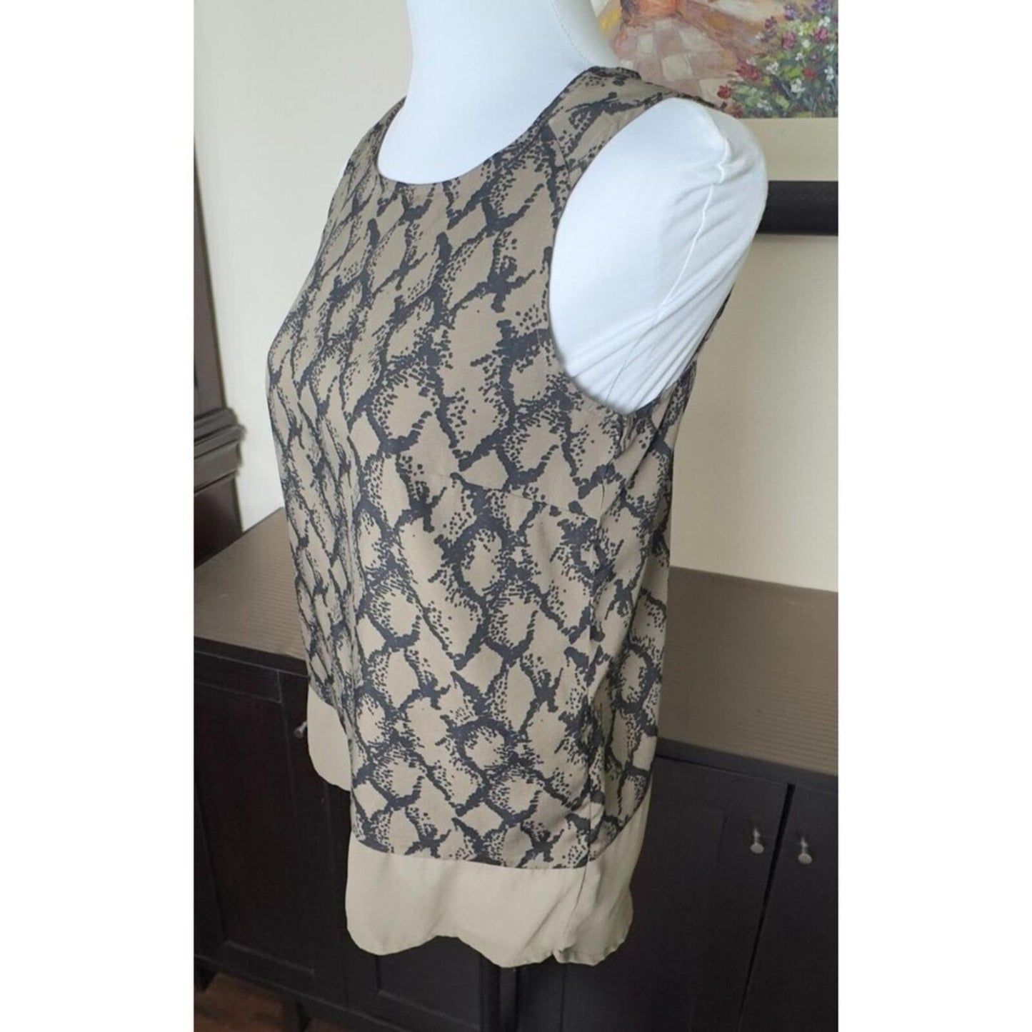 Banana Republic Top Sz XS Brown Black Print Sleeveless Semi Sheer Round Neck