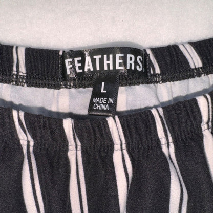 Feathers Ladies Crop Top Sz L Striped Black White Ruffled Sleeves