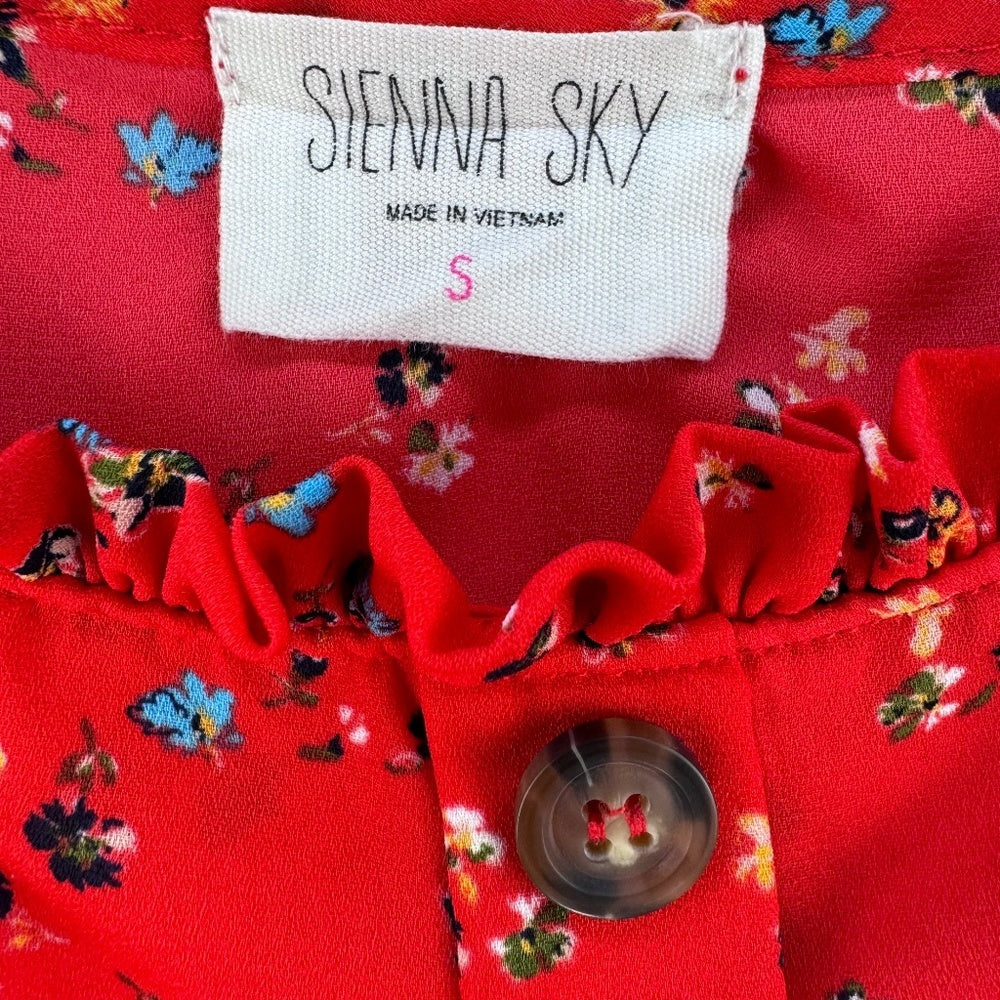 SIENNA SKY CropTop Women Sz S Red Floral Ruffle Neckline Elastic Smocked Waist