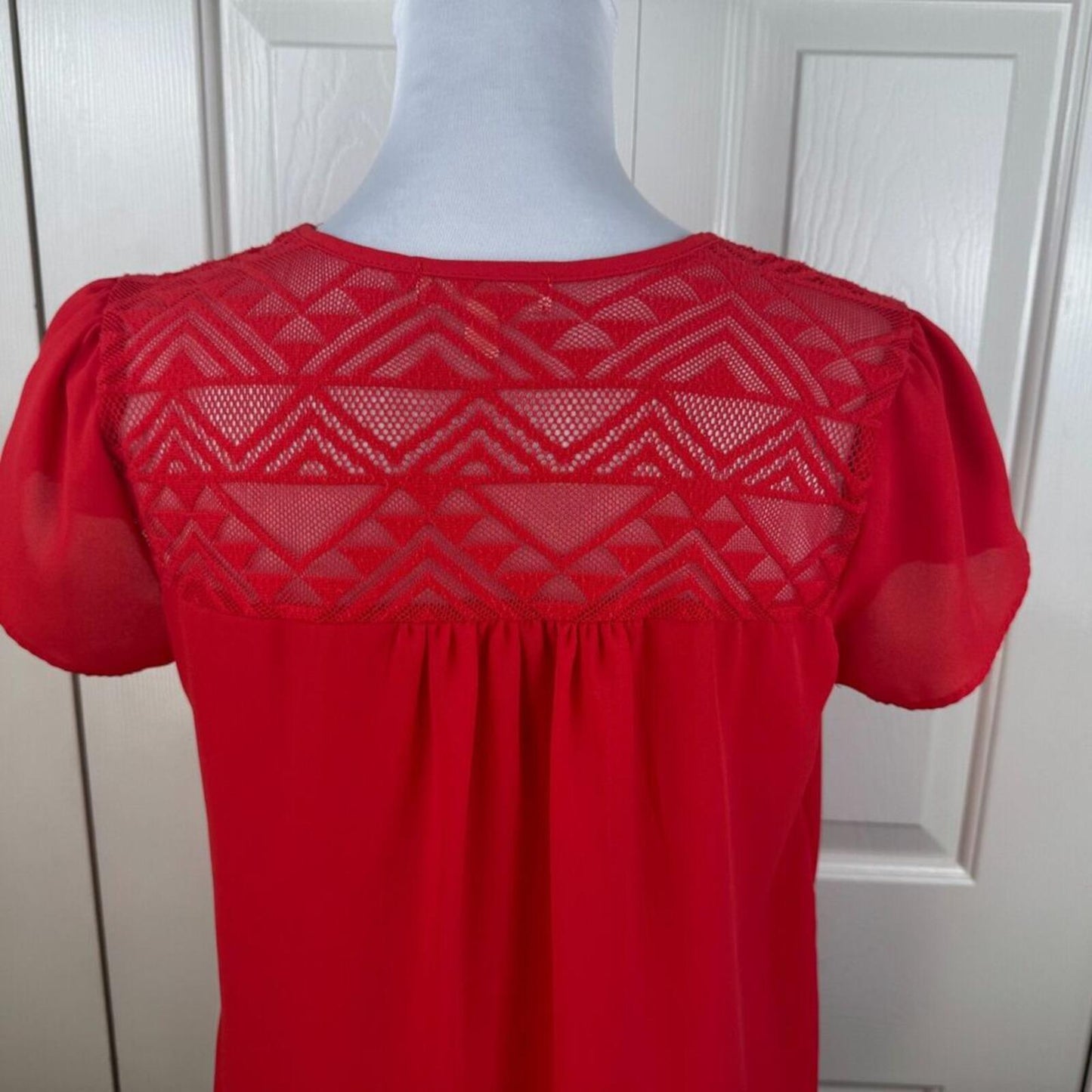Meraki Womens Blouse Sz S Sheer Red Aztec Mesh Short Sleeve Crew Neck Pullover