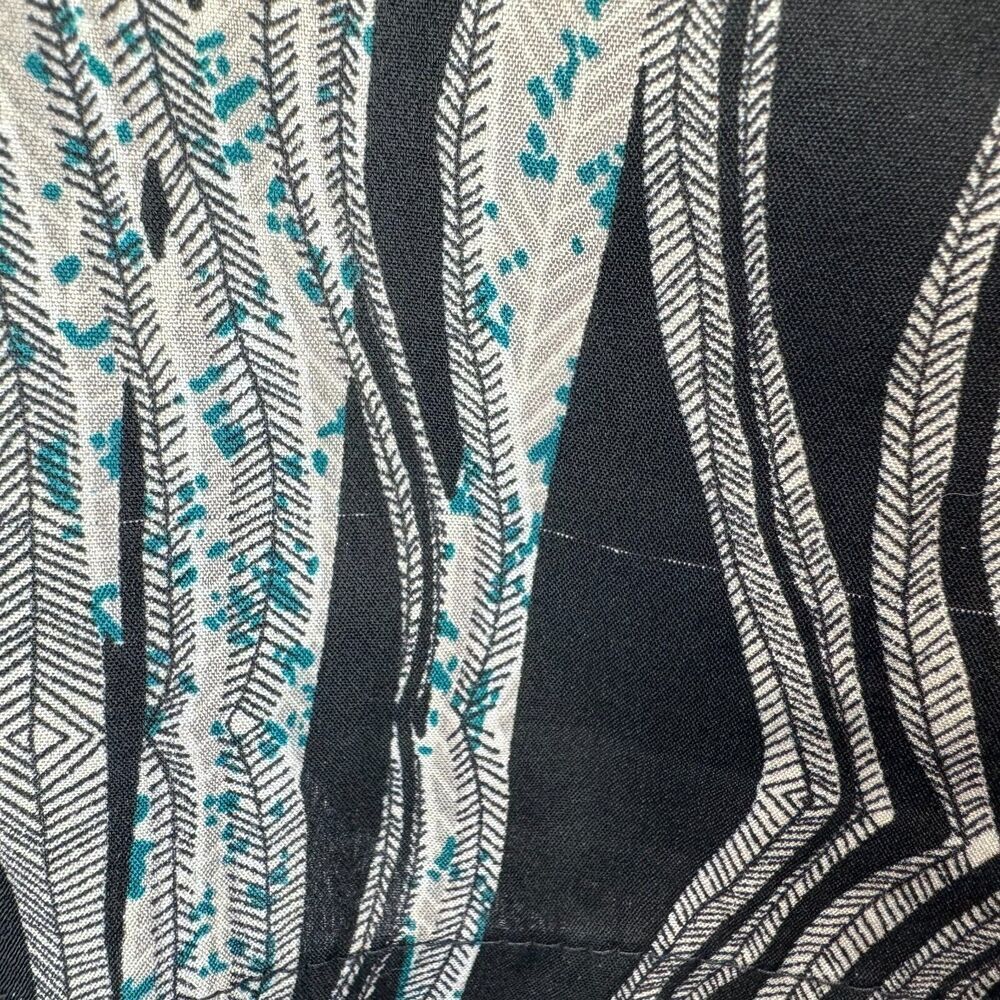 W118 by Walter Baker Top Sz L Black Gray Green Print Round Neck Cap Sleeve