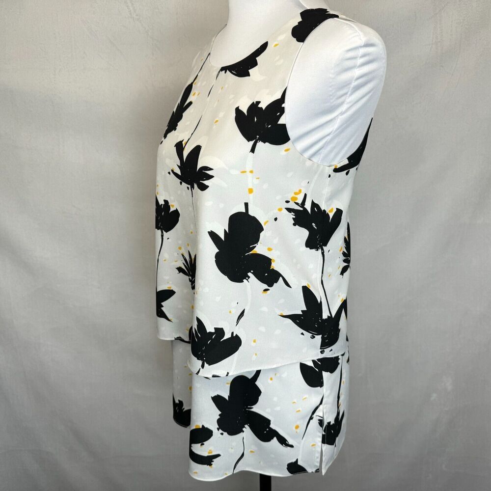 Cooper & Ella Top Sz XS Layered Off White Front Round Neck Floral Back VNeck