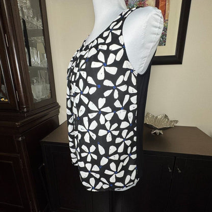 ELLE Top Sz S Black White Floral Pleated Round Neck Sleeveless Back Keyhole