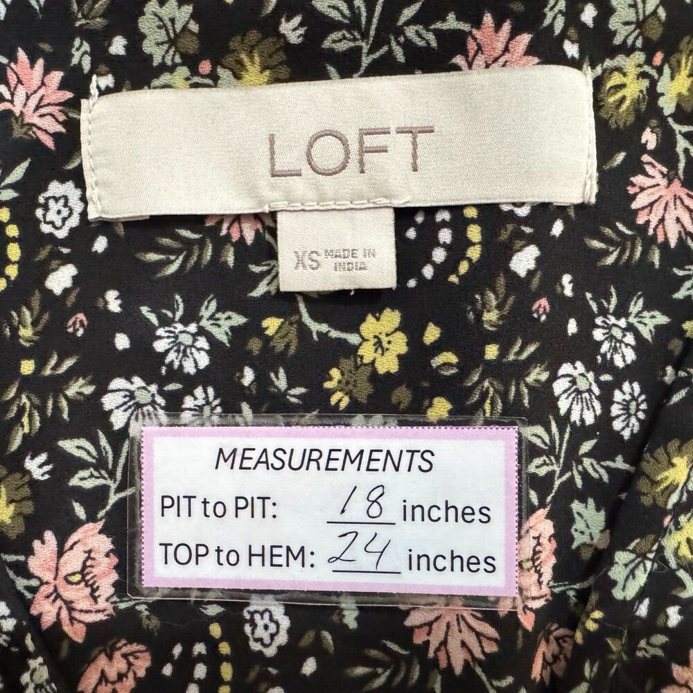 LOFT Top Sz XS Black Blouse Multicolor Floral Print VNeck Ruffle Cap Sleeve