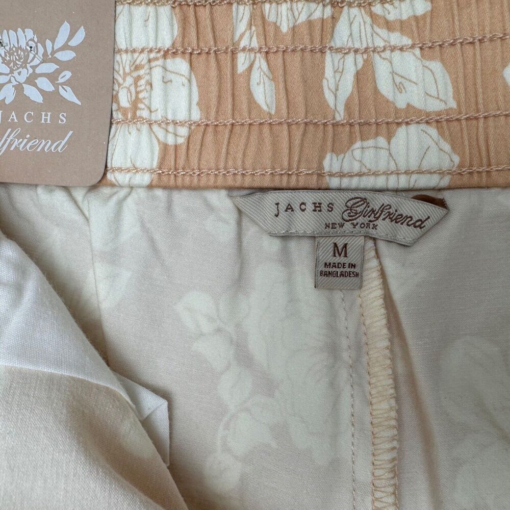 Jachs Girlfriend Women Sz M Shorts Zipper Tan Printed cream flowers Chino