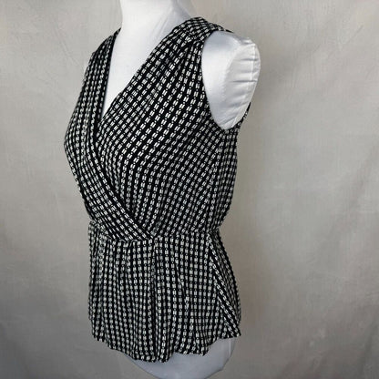 Chelsea 28 Women Sz XS Top Black Geo Ivory Print Peplum Surplice VNeck Faux Wrap