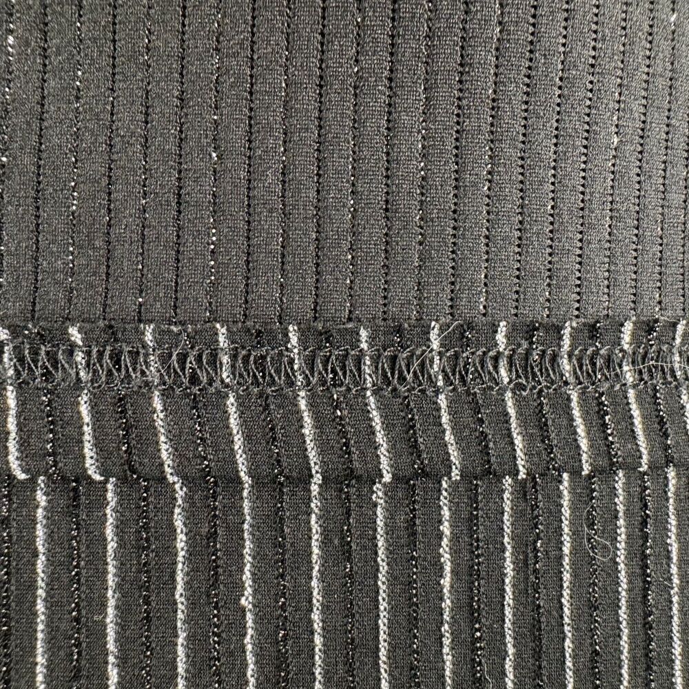 Unbranded Women Tank Top Sz S Black Ribbed metallic silver and black thread