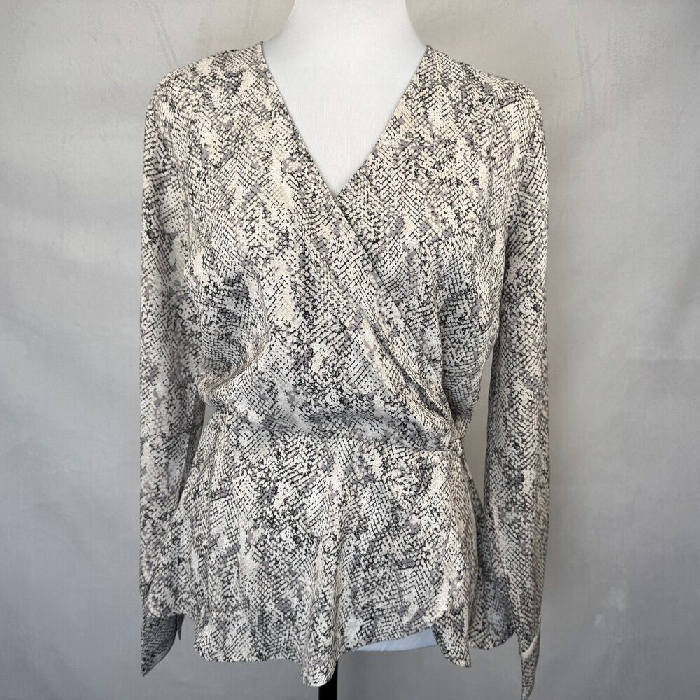 Ann Taylor Sz 4 White Snake Print Gray Black Long Cuffed Sleeve Faux Wrap Peplum