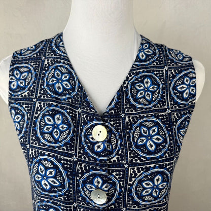 Sigrid Olsen Women Crop Top Sz S Black Blue Button Down VNeck Sleeveless
