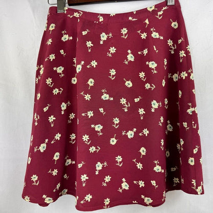 Gap Ladies Flare Skirt Sz 1 Rayon Burgundy white flowers Buttons left front side