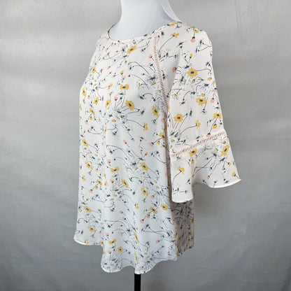 Loft Ladies Blouse Sz M Pink Floral Ruffle 3/4 Length Sleeve Ladder Trim Career
