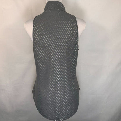 Socialite Ladies Top Sz S Gray Sleeveless VNeck Tie closure
