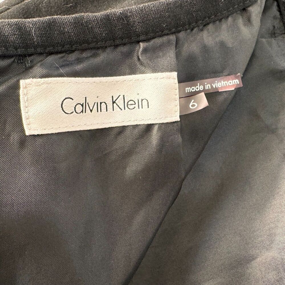 Calvin Klein Ladies Sz 6 Black Lined Pencil Skirt back slit zipper and hook