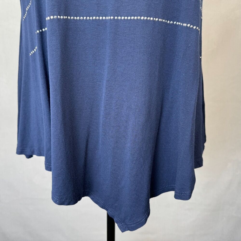 B.L.E.U. Women Sz PM Stretch Top Blue Beaded Scoop Neck Short Sleeve